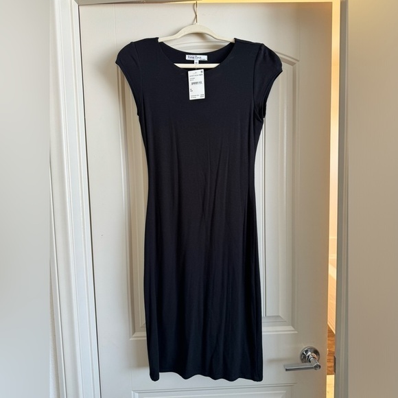 Velvet Torch Cap Sleeve Bodycon Dress - Picture 3 of 4
